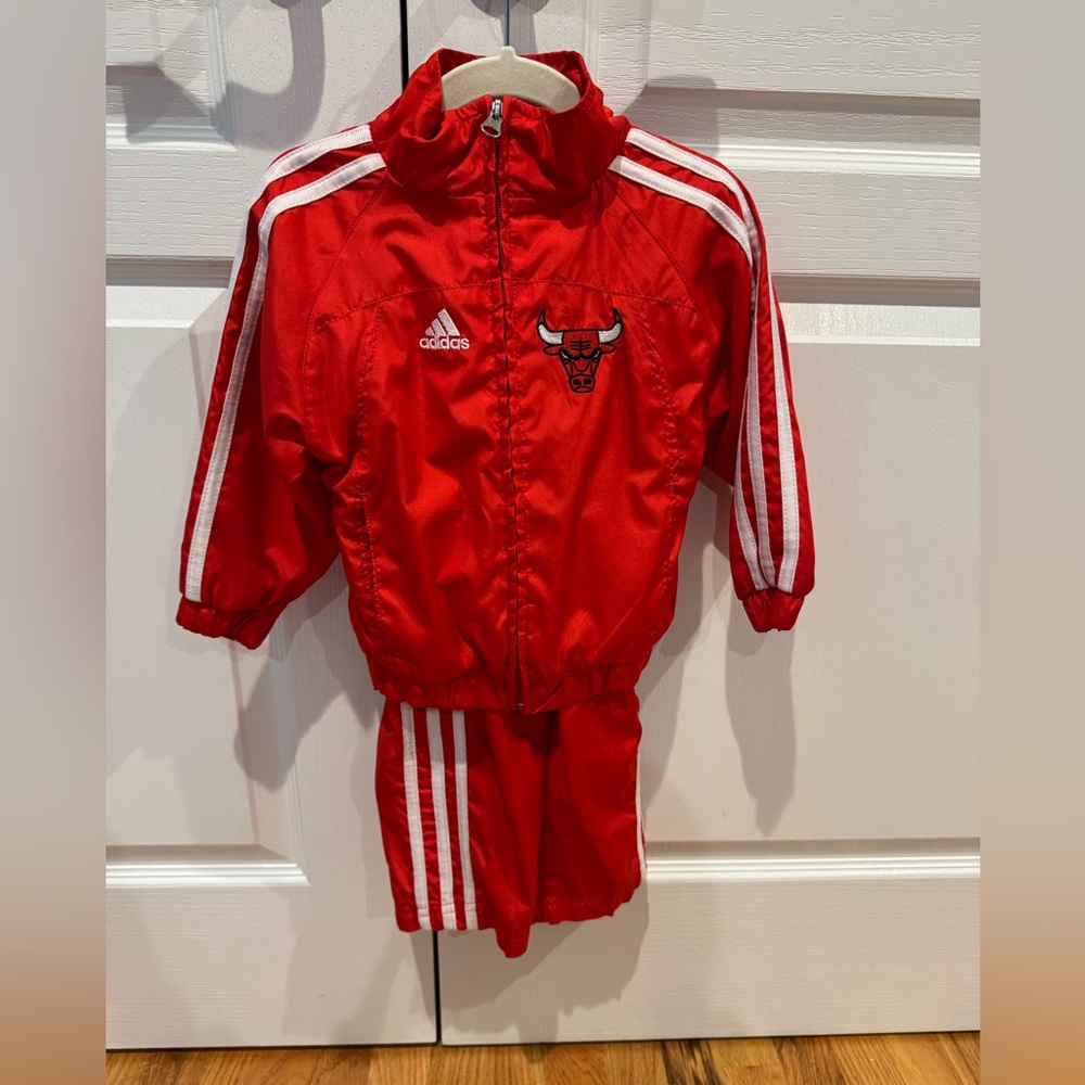 Adidas Chicago Bulls Jacket & Joggers Size 2T